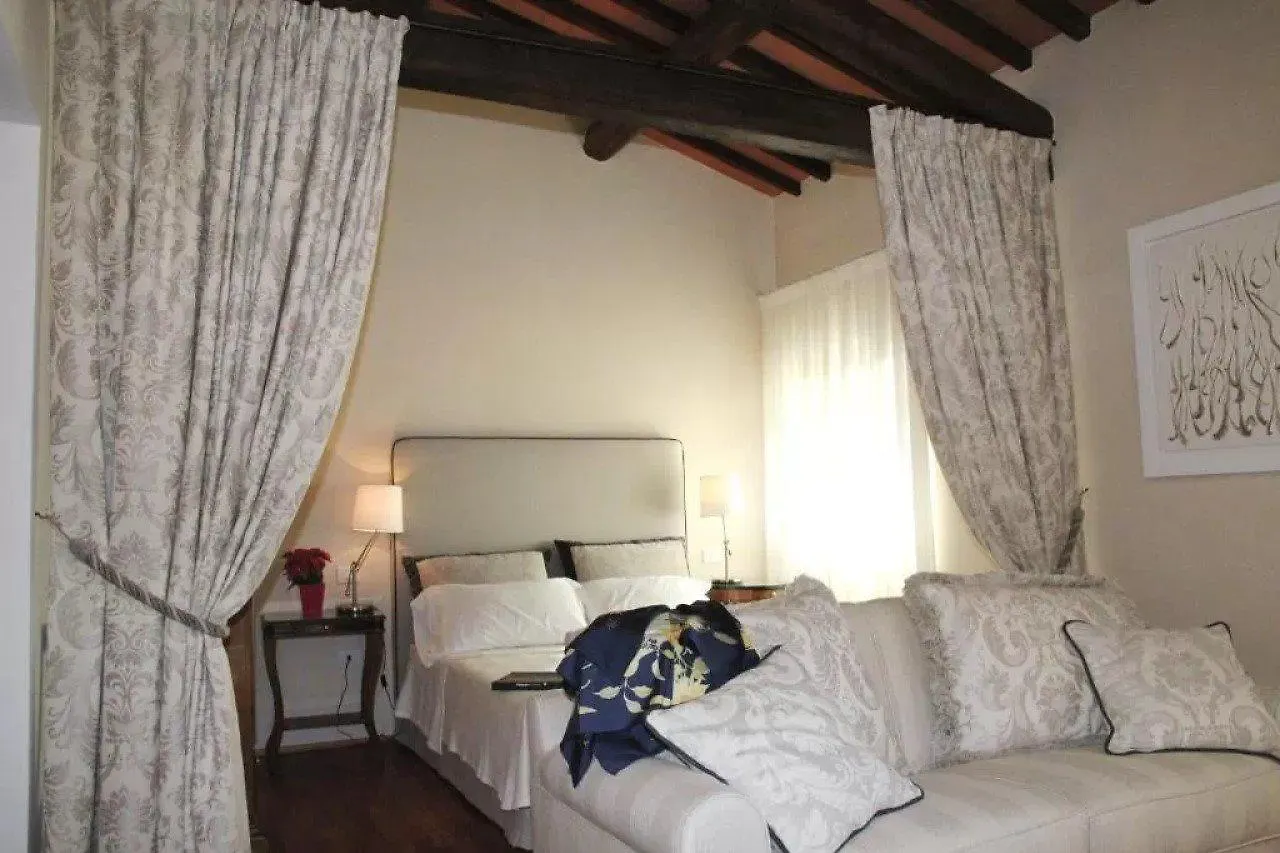 Florence View Apartments