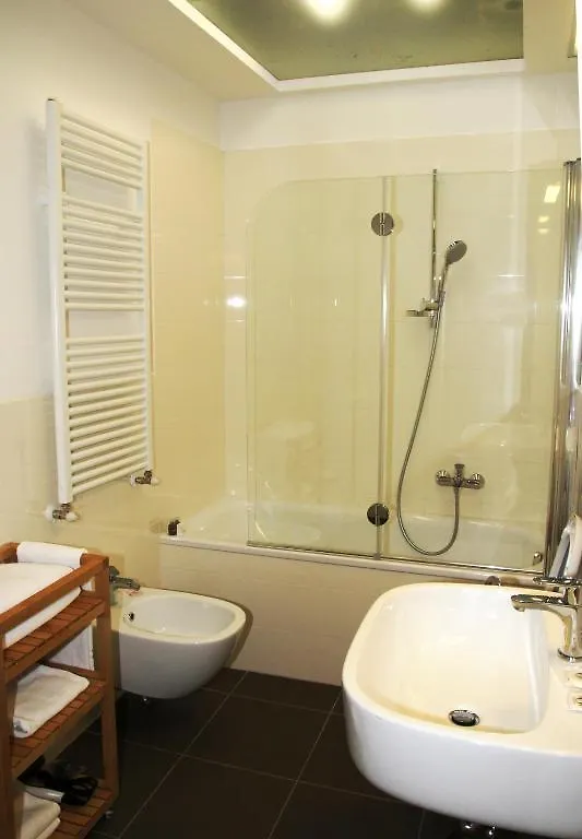 Florence View Apartments